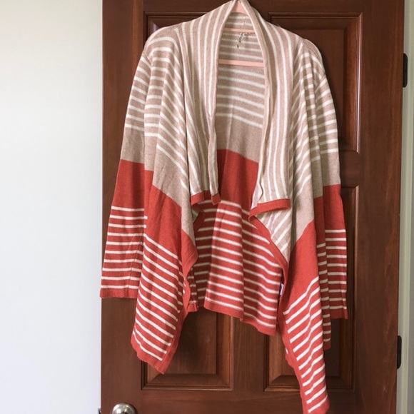 Cardigan - Picture 1 of 5